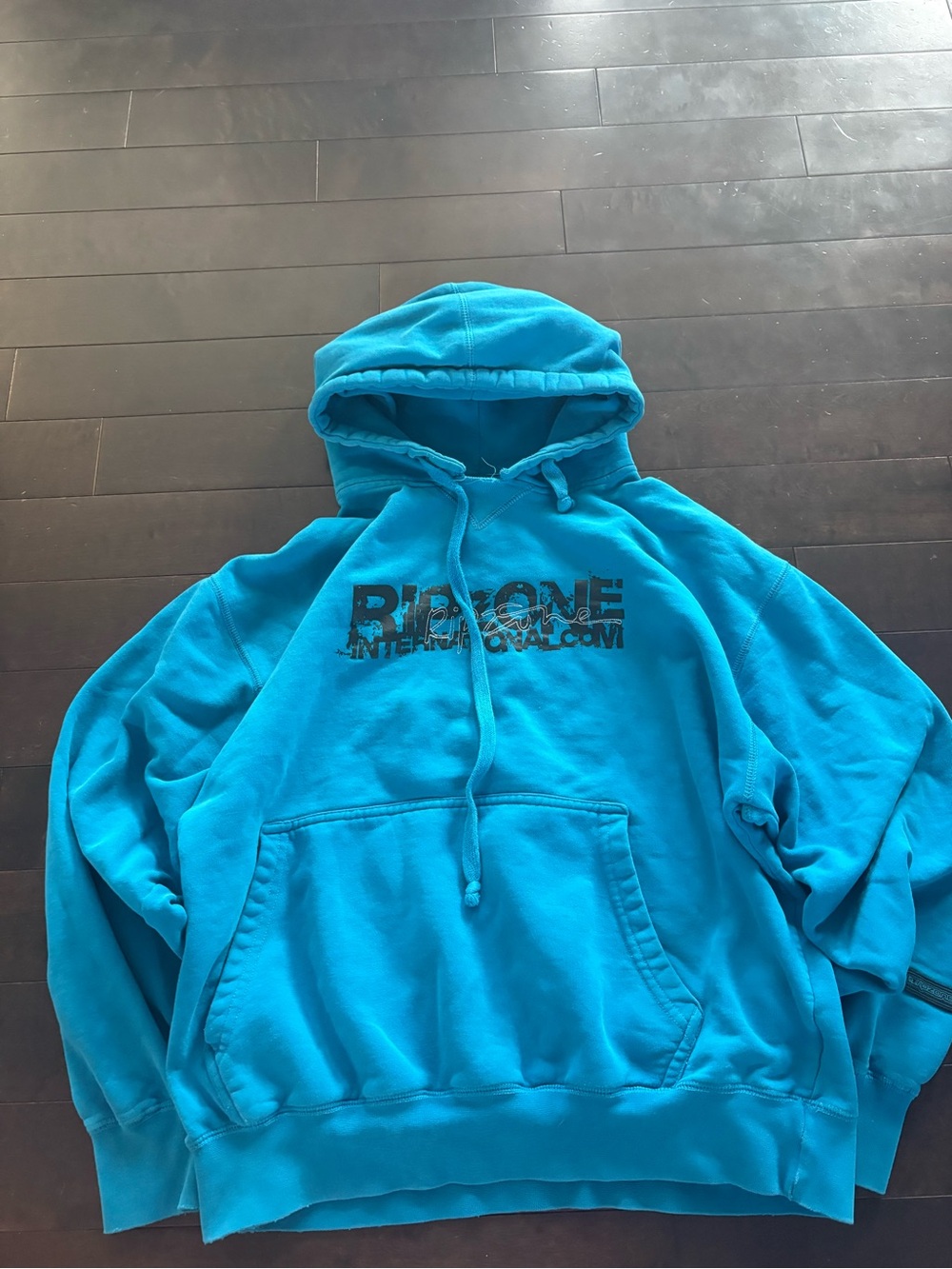 Early 2000s Ripzone hoodie